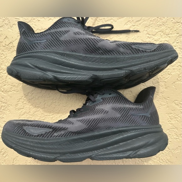 Hoka One One Clifton 9 Triple Black Running Shoes Men’s Size 10 Clean in VGC main image 7